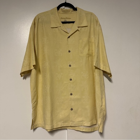 Tommy Bahama Silk Short Sleeve Hawaiian Yellow Button Down Shirt Size XL - Picture 1 of 7